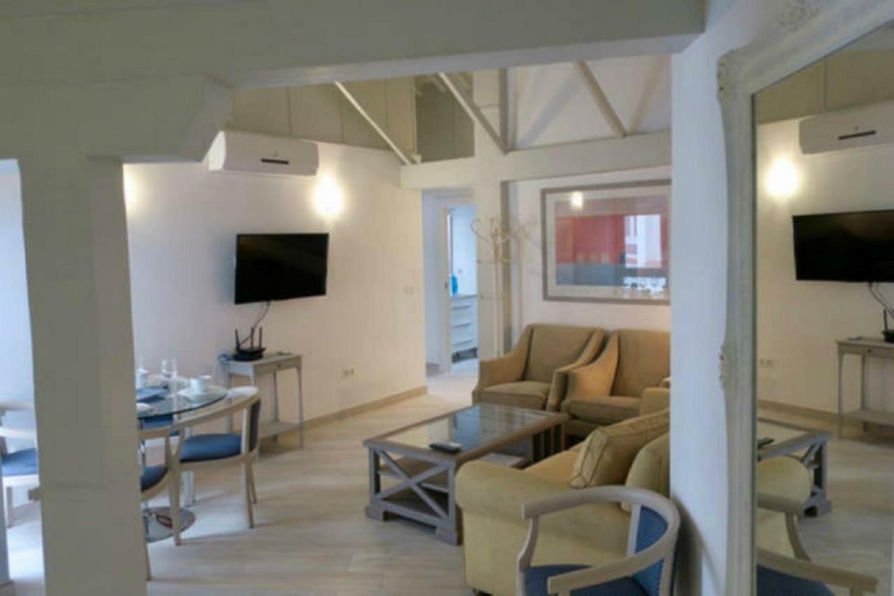 Apartamento Isla De Arriaran Málaga Exteriör bild